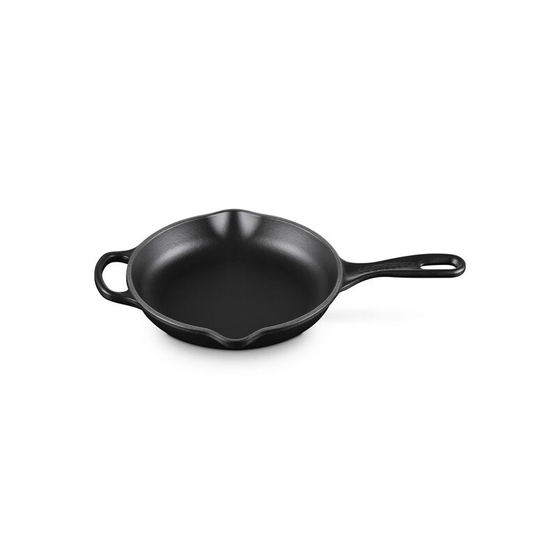 Le Creuset Signature Cast Iron Round Skillet 20cm image number 7